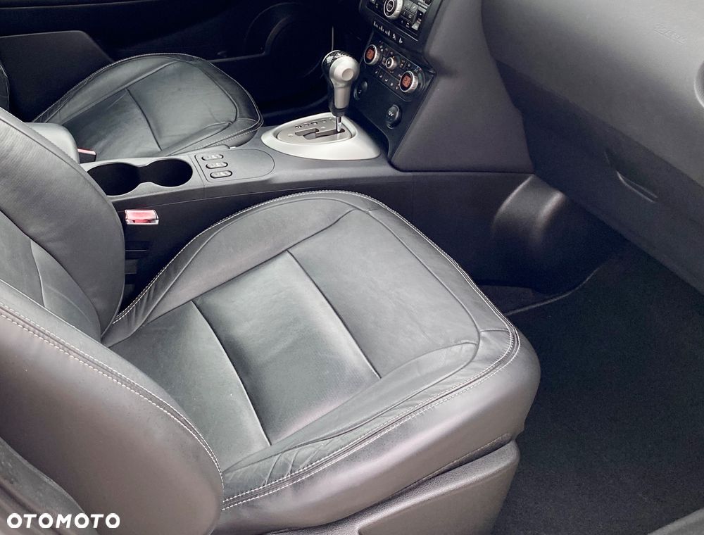 Nissan Qashqai 2.0 Tekna CVT - 12
