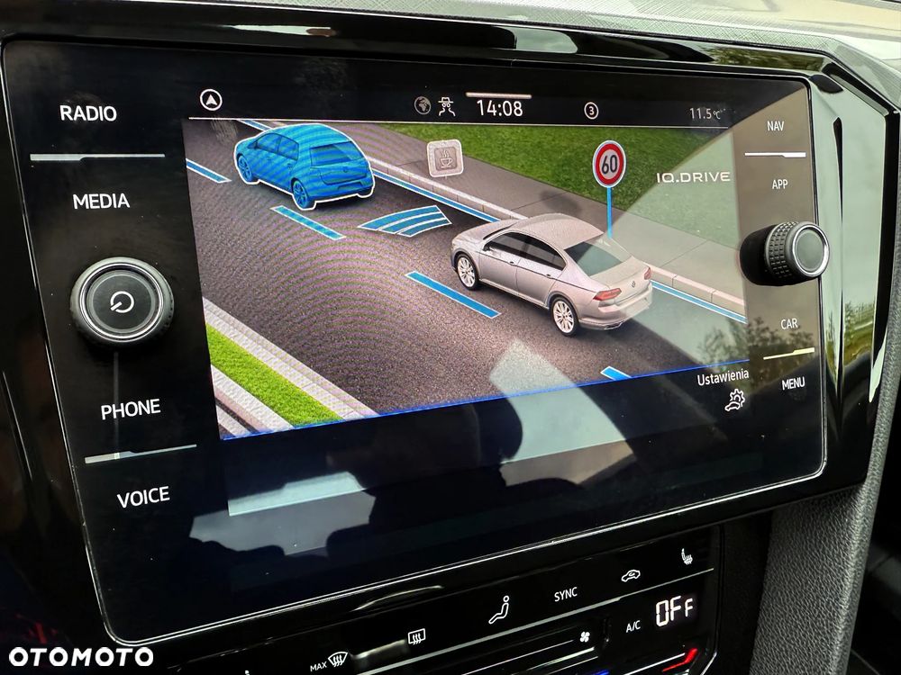 Volkswagen Passat 1.5 TSI EVO Elegance - 15