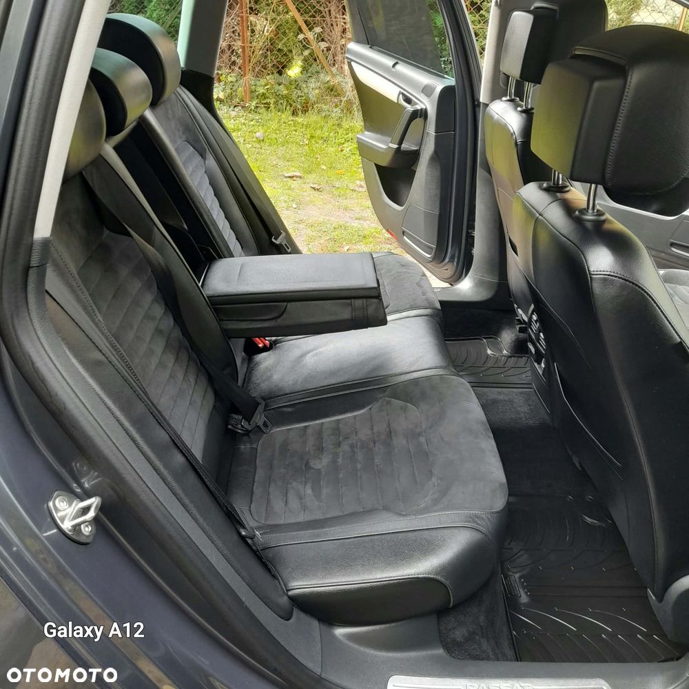 Volkswagen Passat - 17
