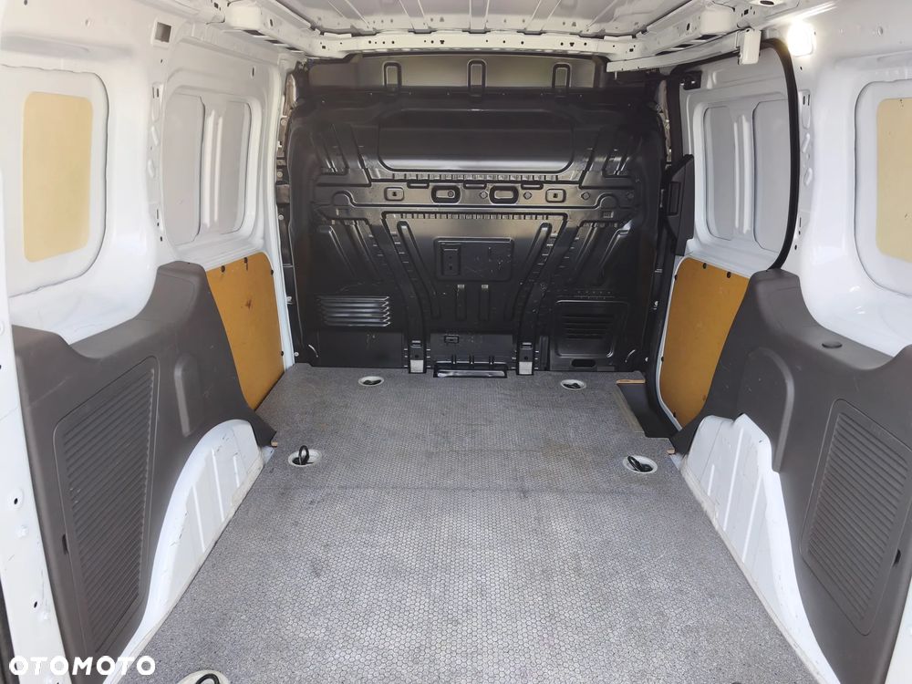 Ford Transit Connect - 9