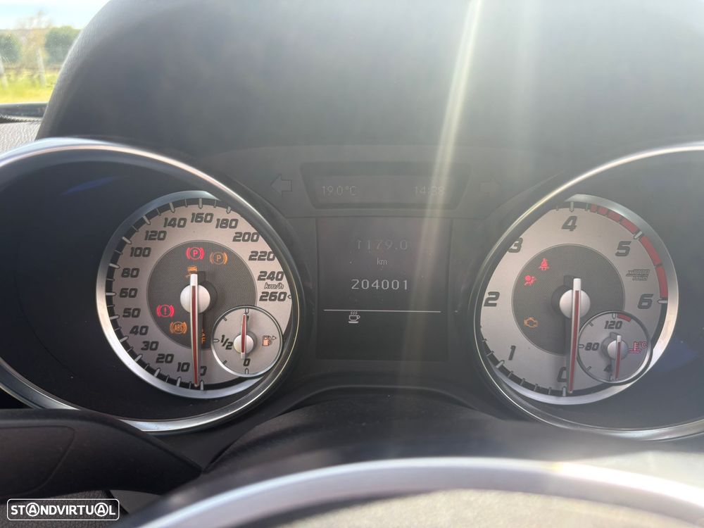 Mercedes-Benz SLK 250 CDI (BlueEFFICIENCY) - 13