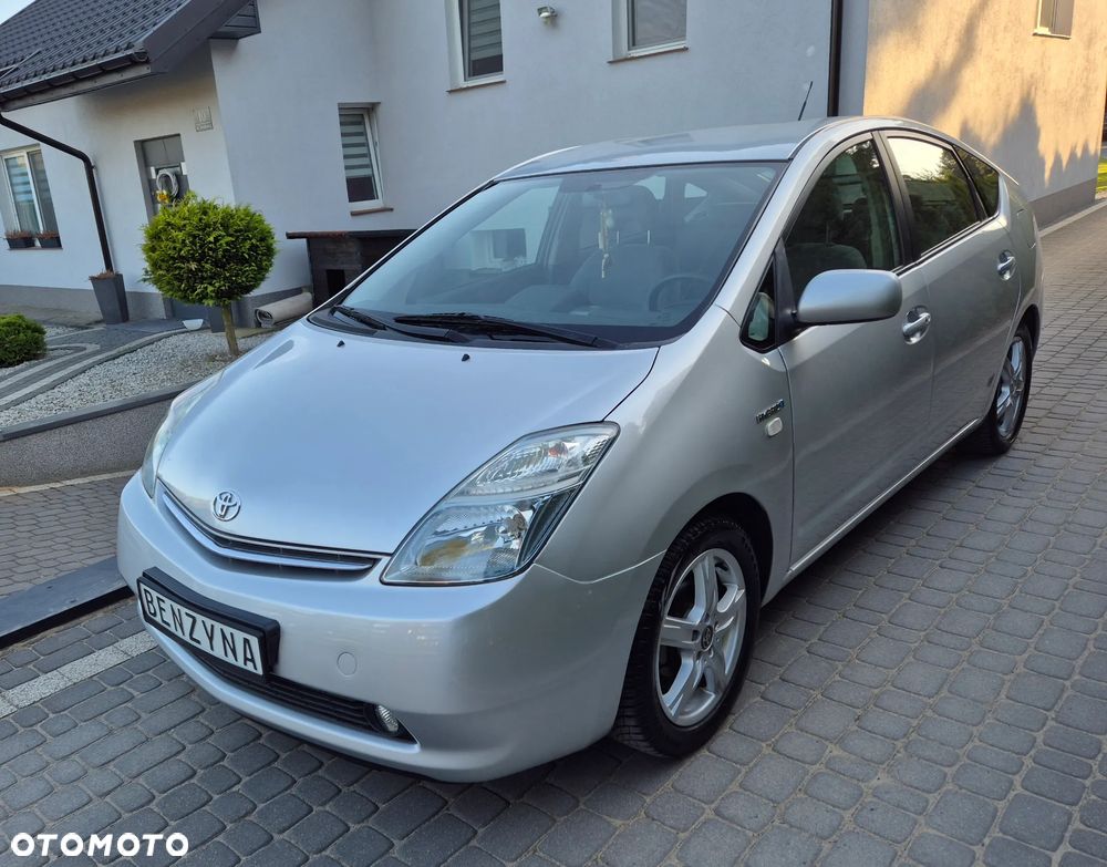 Toyota Prius 1.5 VVT-i Sol (nav) - 1
