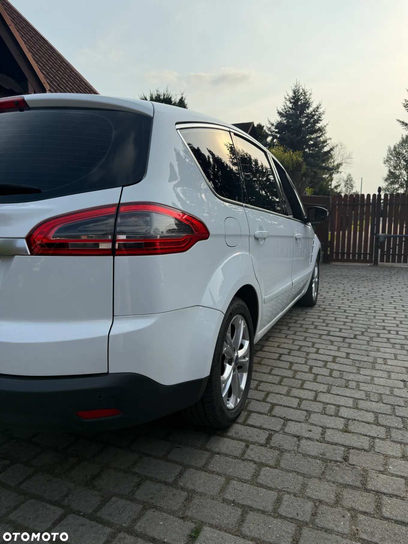 Ford S-Max 1.6 EcoBoost Titanium - 4