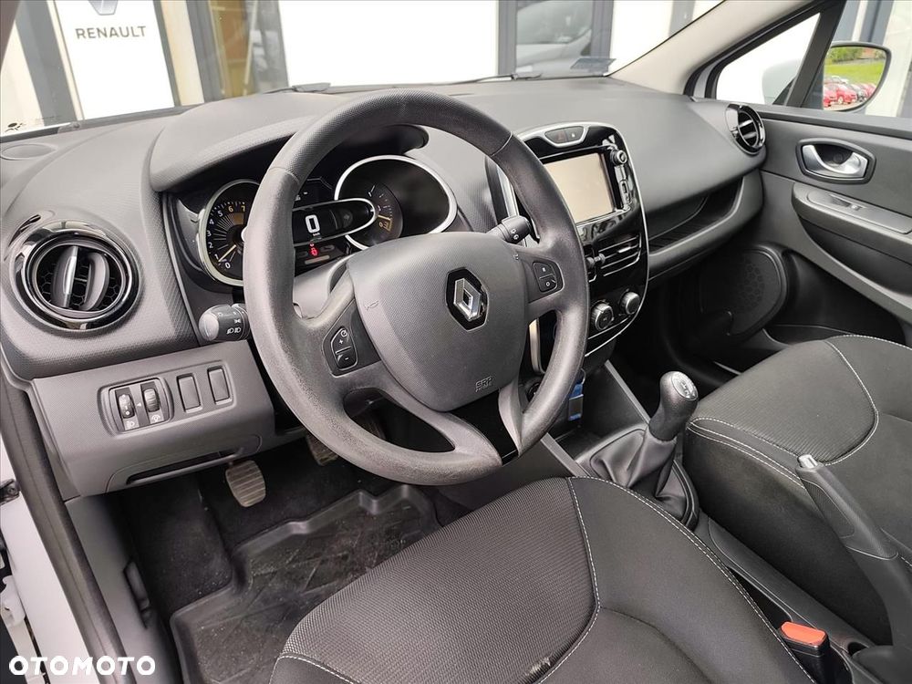 Renault Clio 1.2 16V Life - 9