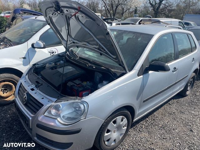 Dezmembrez Volkswagen Polo 9N 1.2 benzina BME 2007 - 5