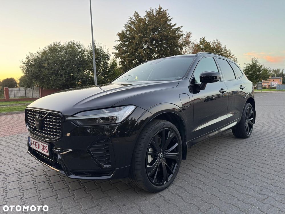 Volvo XC 60 T8 Plug-In Hybrid AWD Plus Black Edition - 3