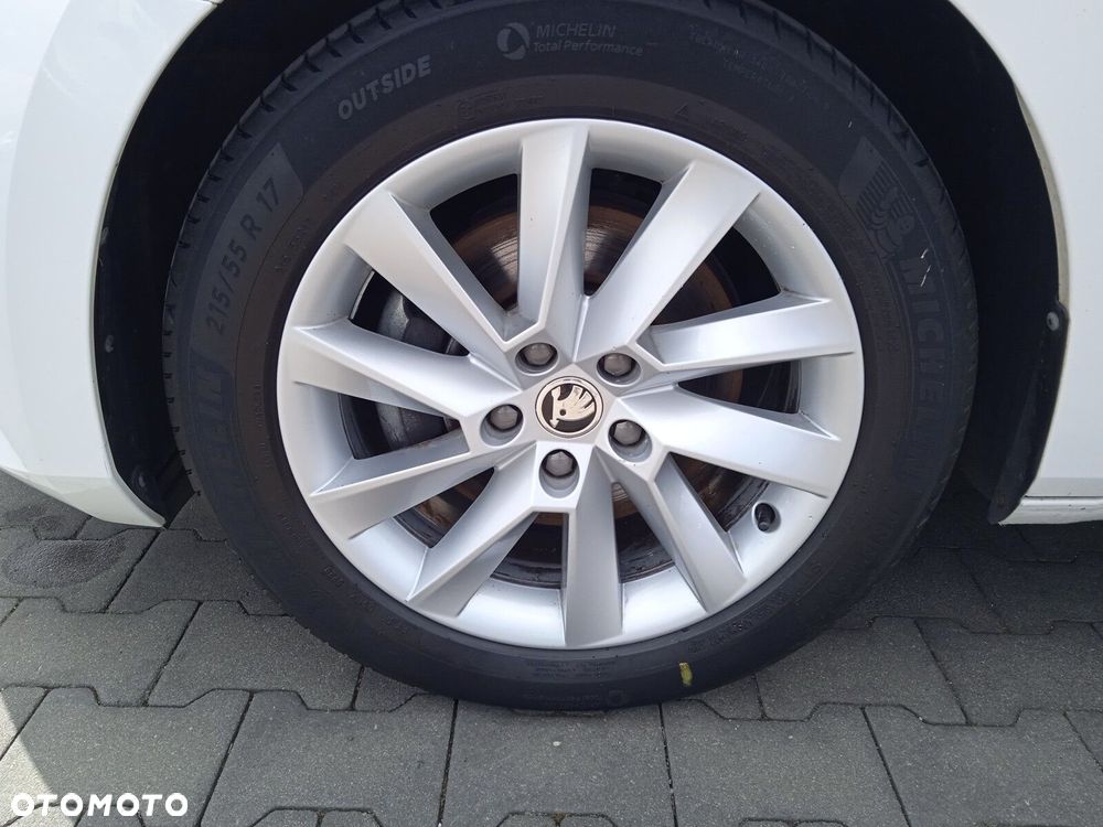 Skoda Superb 1.5 TSI Ambition DSG - 17