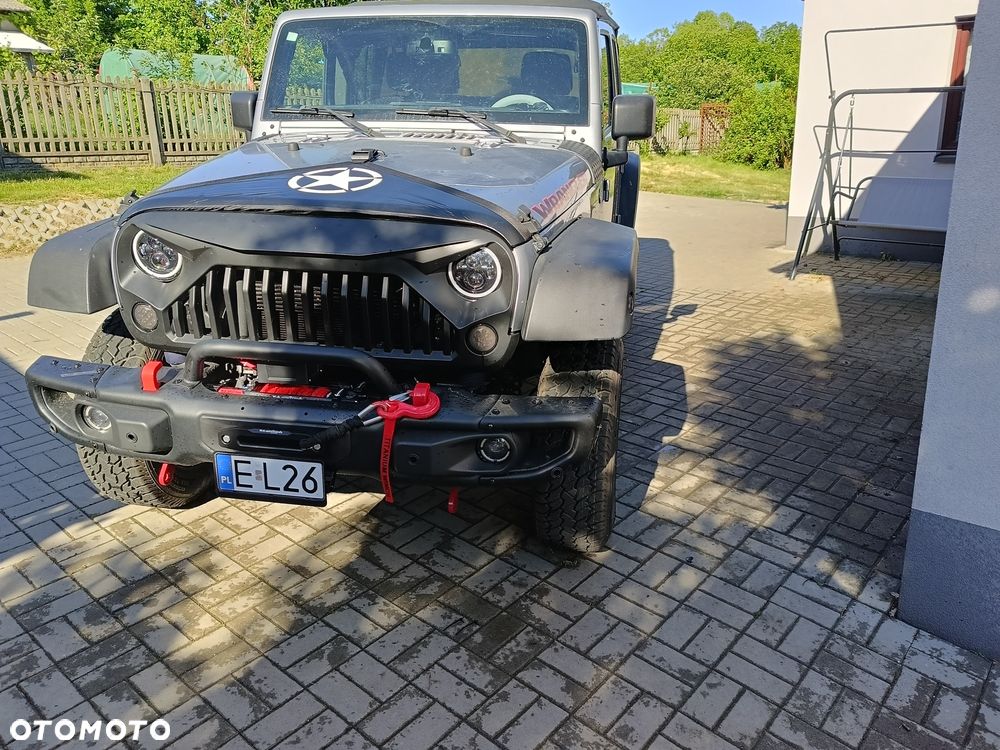 Jeep Wrangler - 5