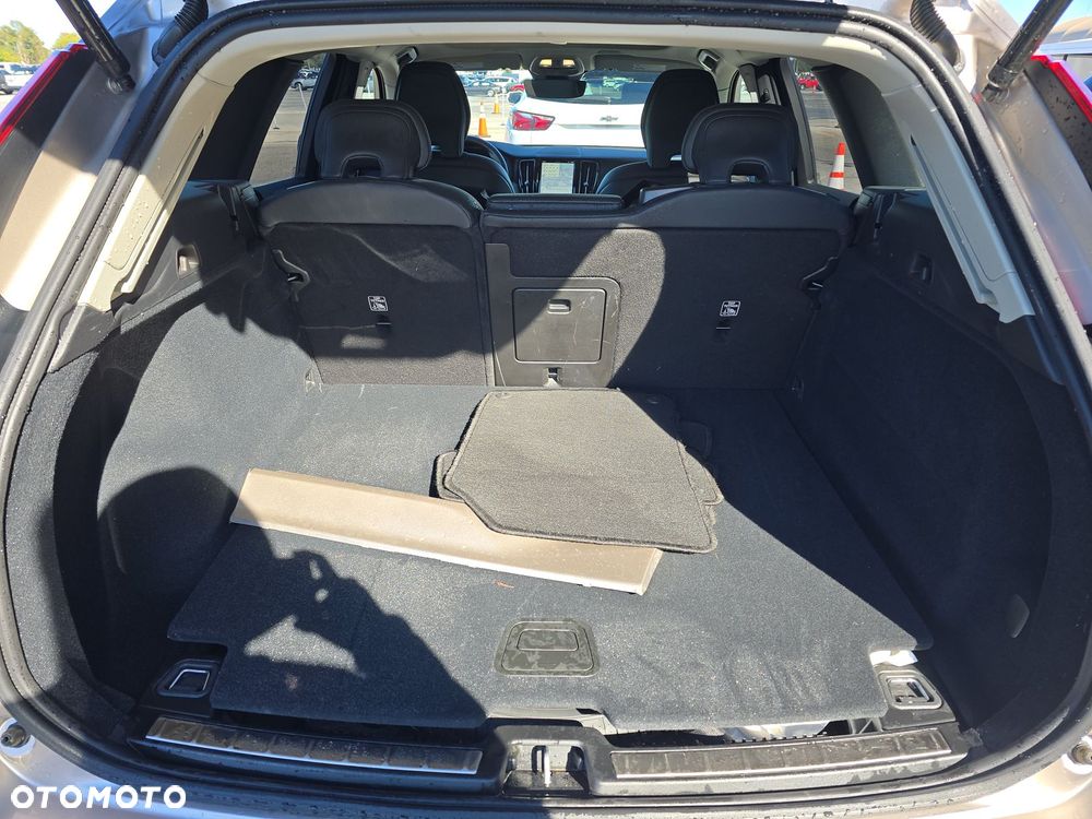 Volvo XC 60 B5 B AWD Plus Bright - 14