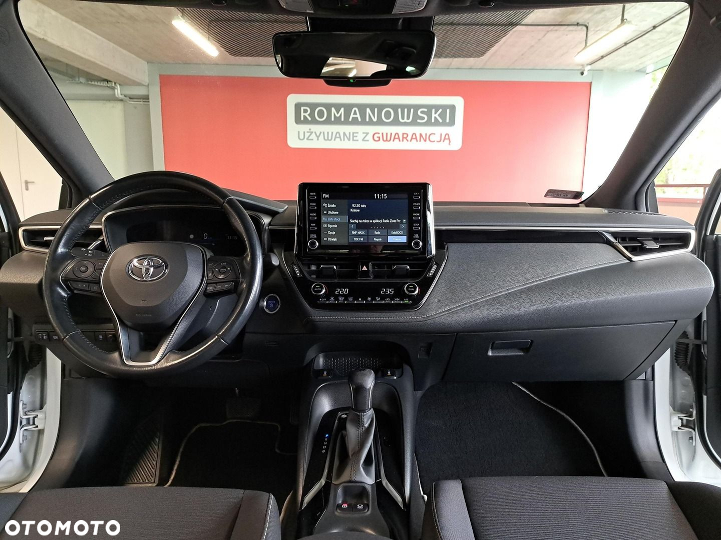 Toyota Corolla 1.8 Hybrid Comfort - 18