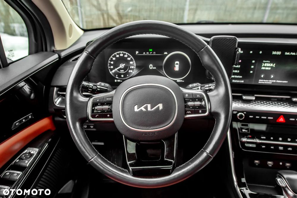 Kia Carnival - 29