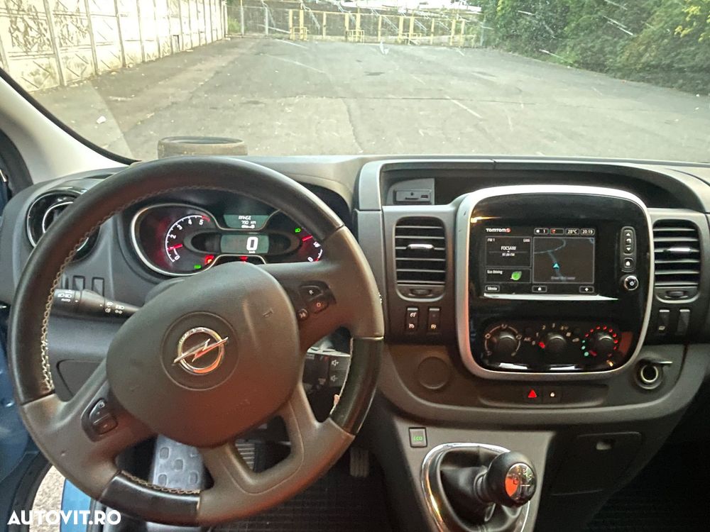 Opel Vivaro - 20