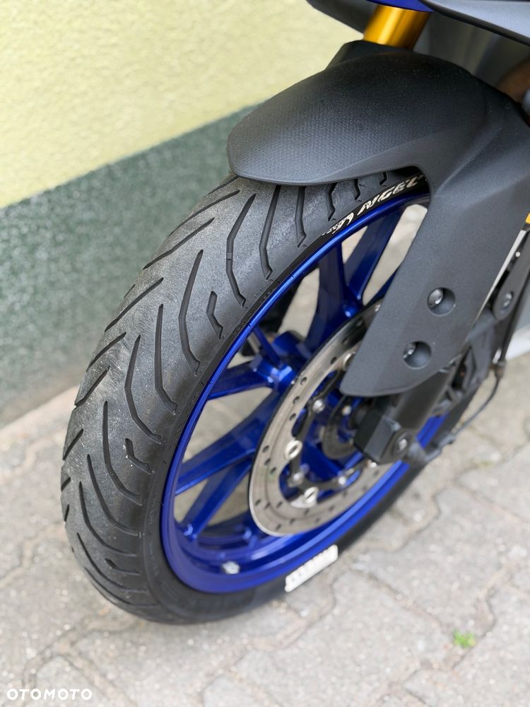 Yamaha YZF - 29