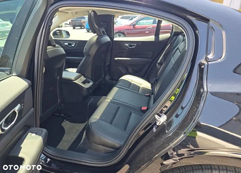 Volvo S60 - 11
