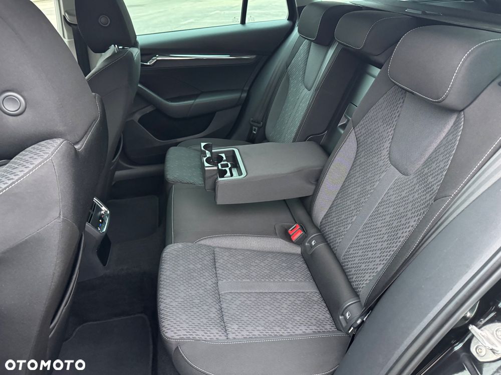 Skoda Octavia 2.0 TDI 4x4 Style DSG - 15