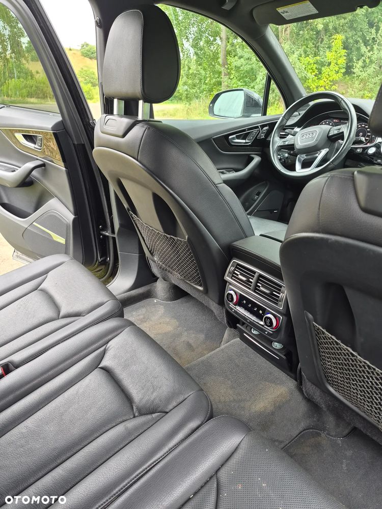 Audi Q7 - 9