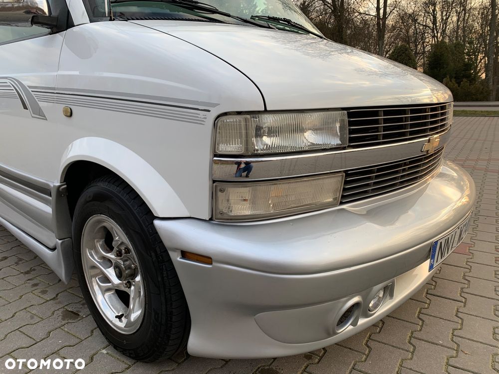 Chevrolet Astro - 4