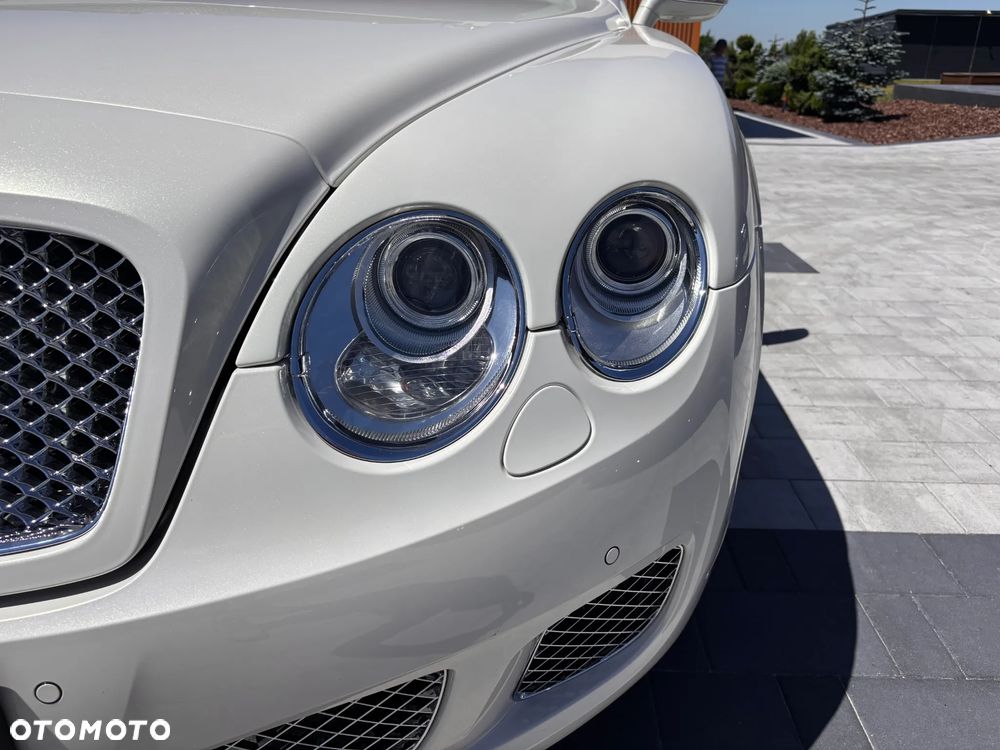 Bentley Flying Spur Speed - 12