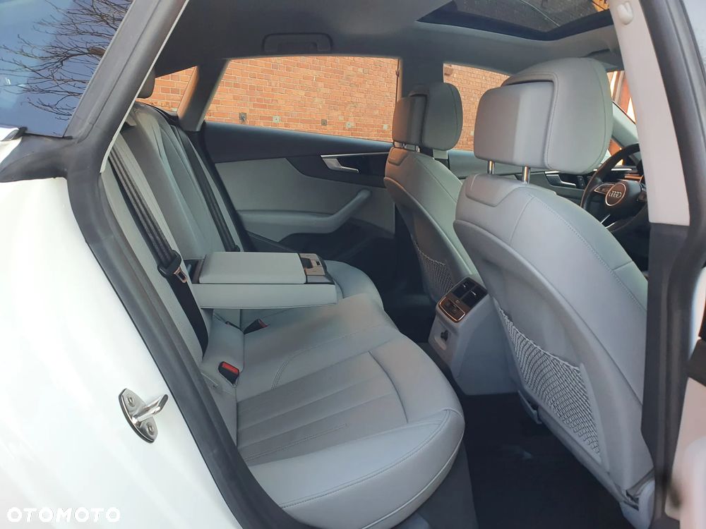 Audi A5 Sportback 40 TFSI quattro S tronic - 12