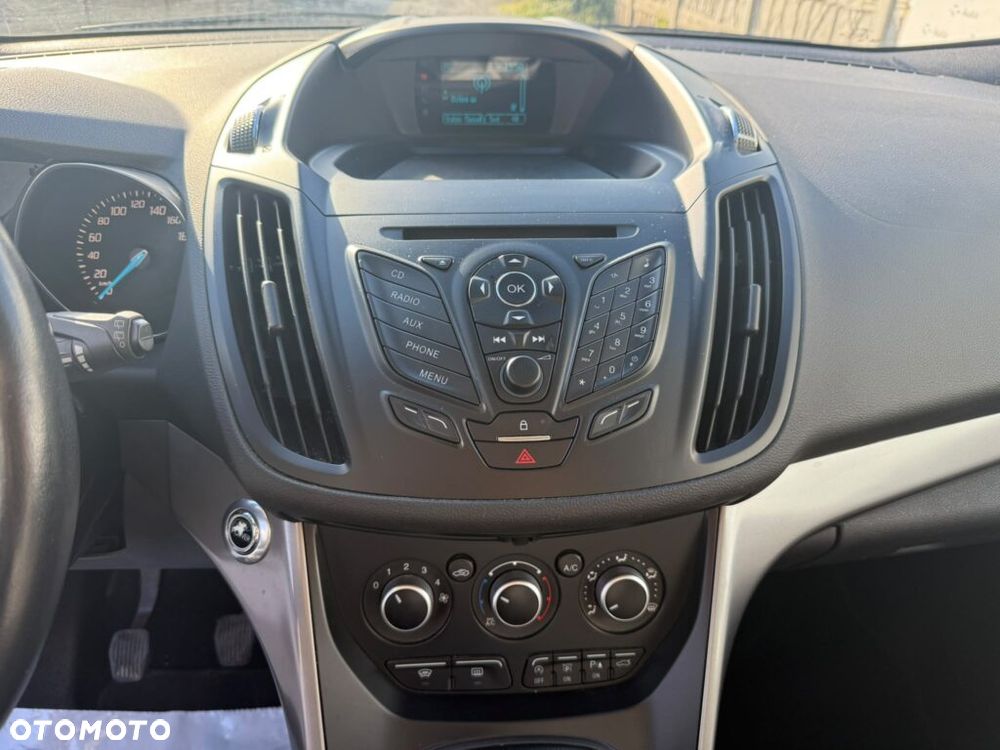 Ford Kuga 1.6 EcoBoost 2x4 Trend - 14