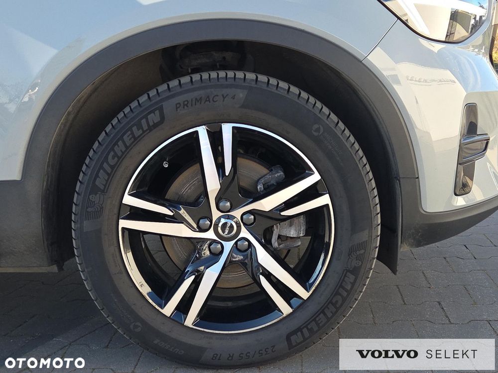 Volvo XC 40 B3 Plus Dark - 29
