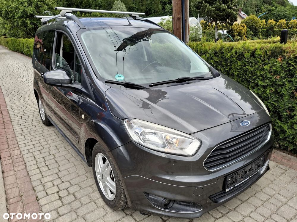 Ford Tourneo Courier 1.0 EcoBoost S&S Titanium - 2