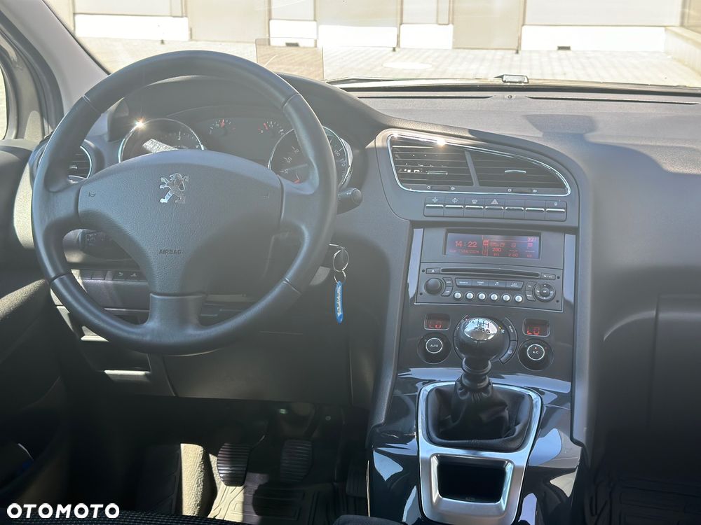 Peugeot 5008 - 9
