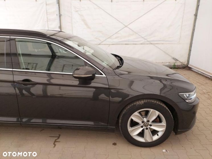 Volkswagen Passat 2.0 TDI Business DSG - 14