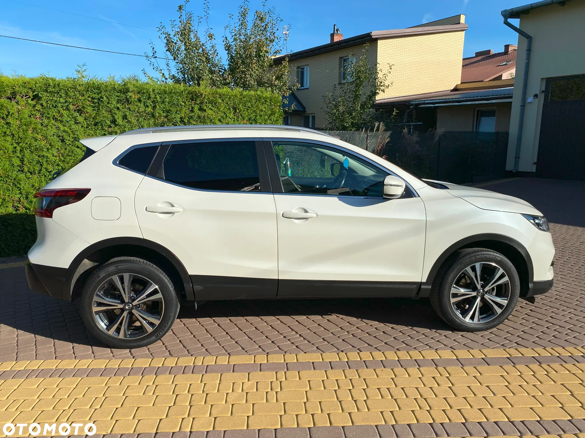 Nissan Qashqai 1.3 DIG-T N-Connecta - 6