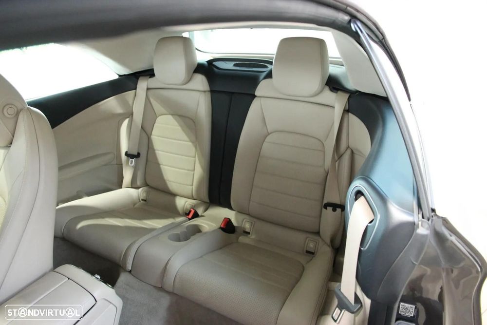 Mercedes-Benz C 250 d Cabrio Aut. - 24