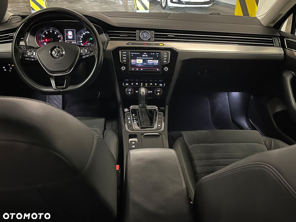 Volkswagen Passat - 9