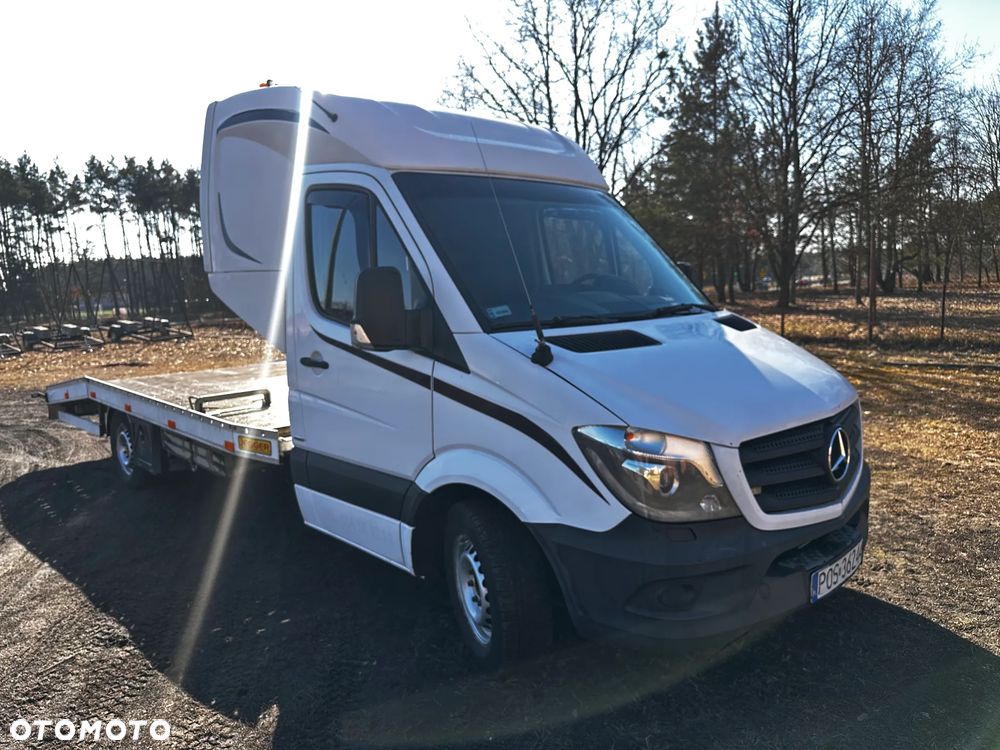 Mercedes-Benz SPRINTER 319 - 7