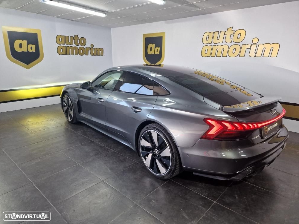 Audi e-tron GT quattro - 14