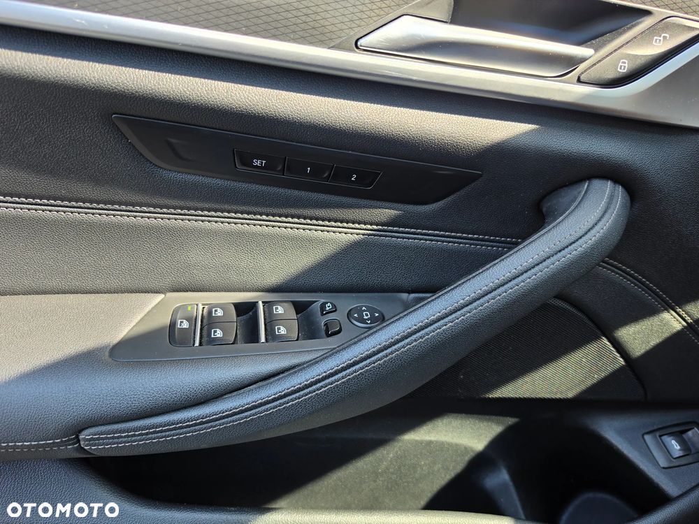 BMW Seria 5 520d mHEV M Sport sport - 25