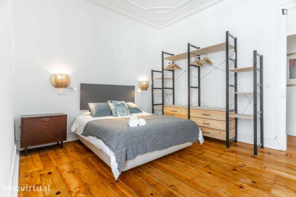 Quarto - localizado em Anjos Lisbon - Grande imagem: 4/13