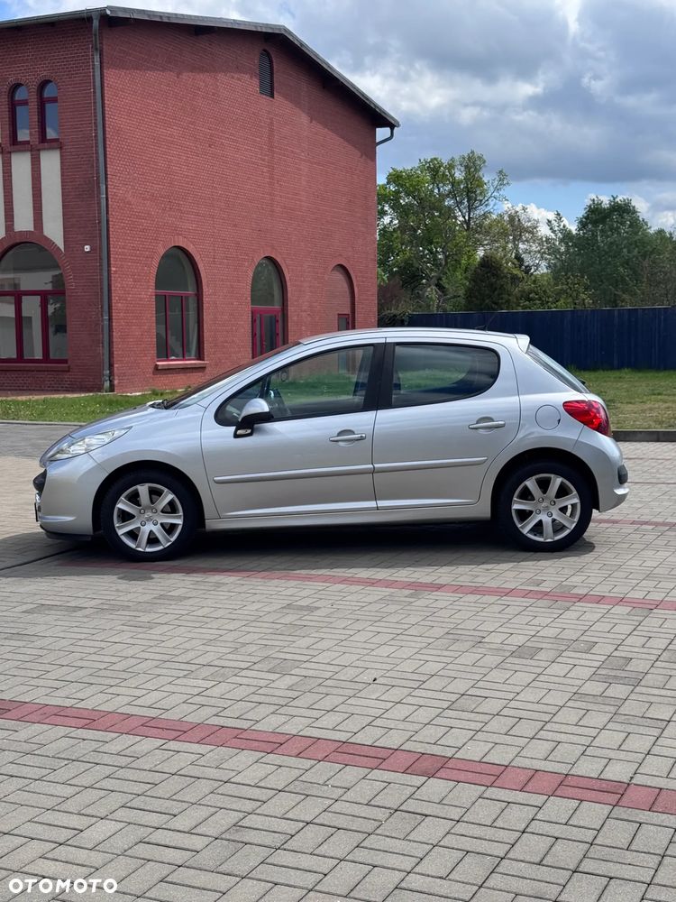 Peugeot 207 1.6 - 4