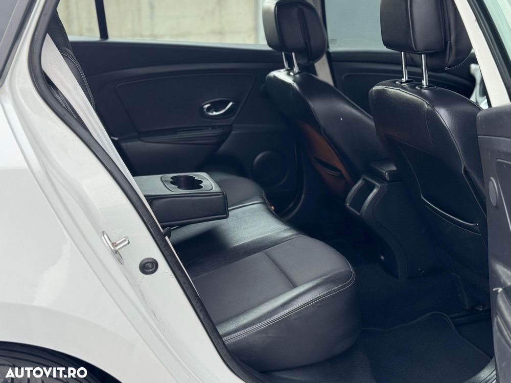 Renault Megane ENERGY dCi 110 Start & Stop Bose Edition - 11