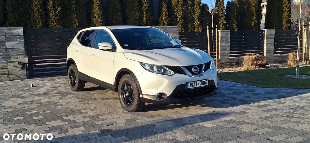 Nissan Qashqai 1.6 DCi Xtronic TEKNA - 3