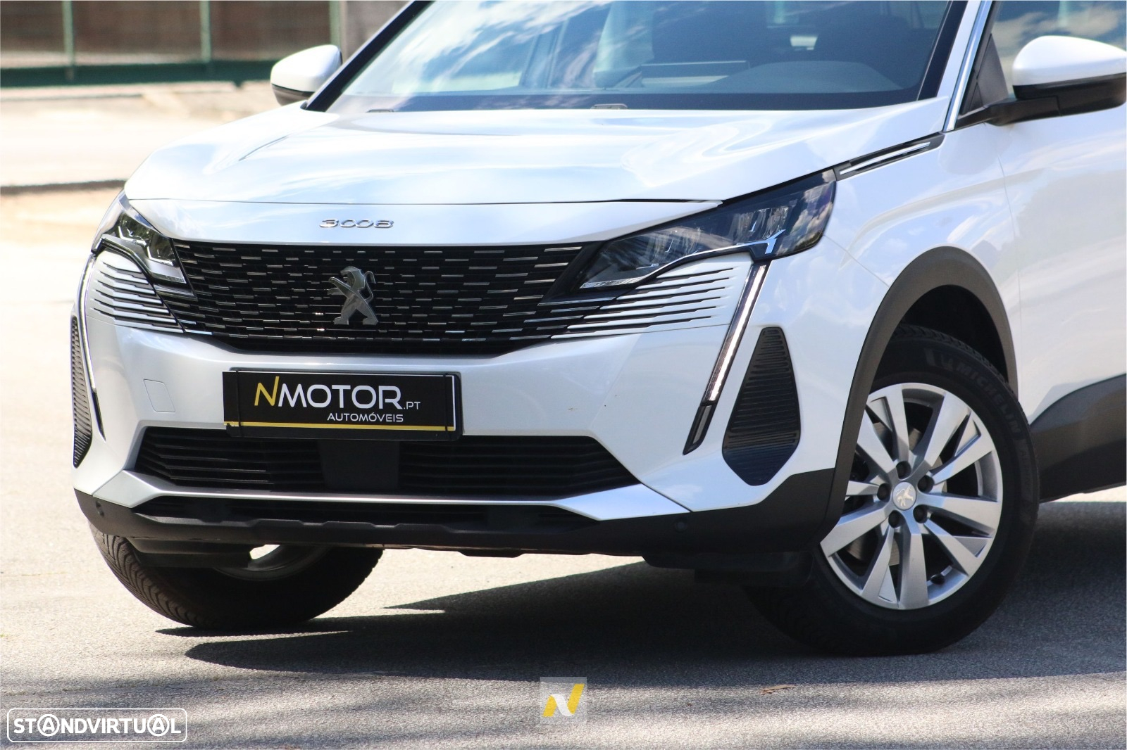 Peugeot 3008 1.2 PureTech Allure EAT8 - 19