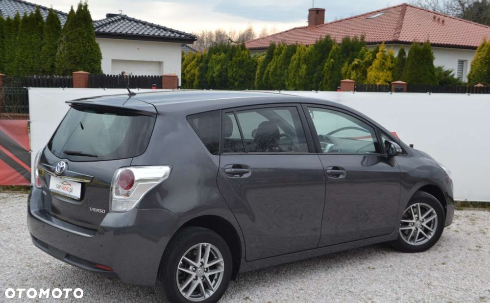 Toyota Verso 1.6 D-4D Prestige - 15