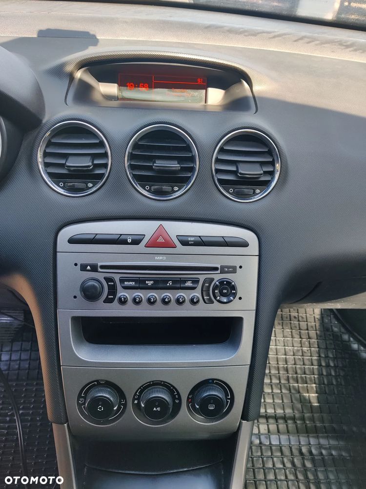 Peugeot 308 1.6 Trendy - 16