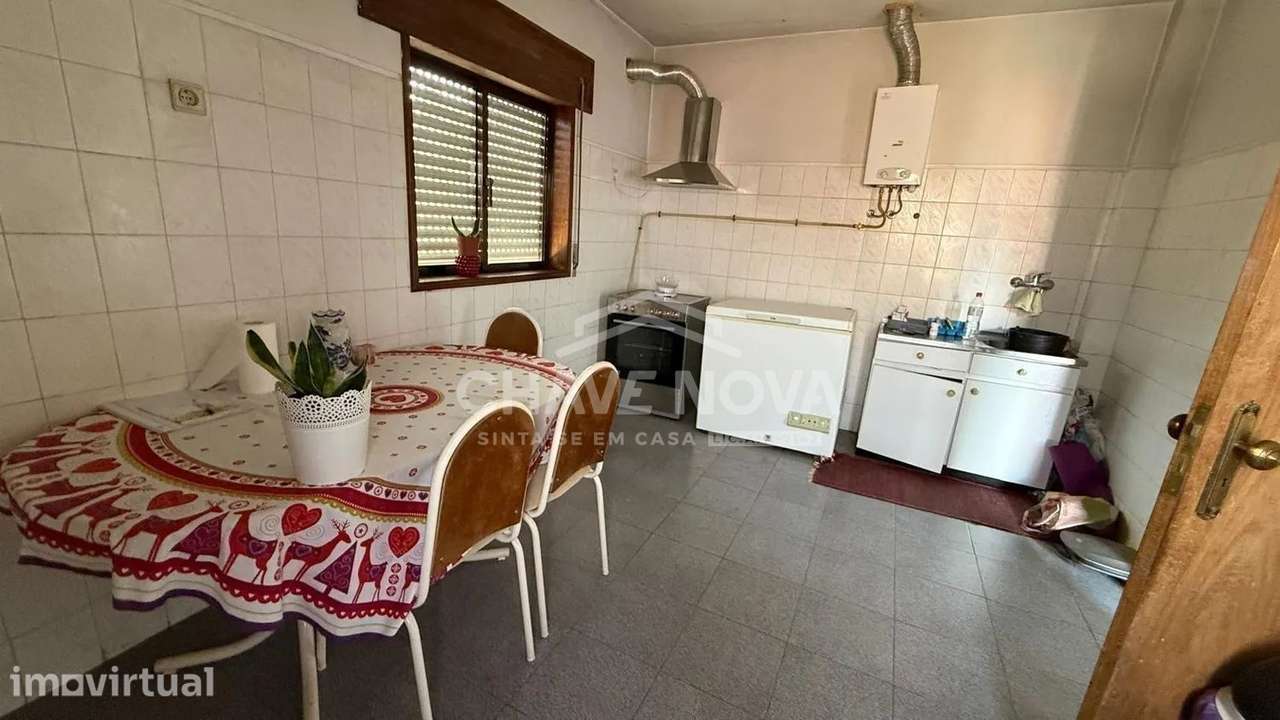 Moradia T3 Isolada com 800 m² de Terreno em Mancelos, Amarante - Grande imagem: 5/24