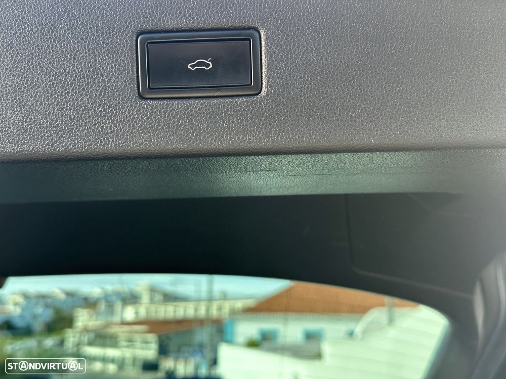 VW Tiguan 2.0 TDI Highline DSG - 17