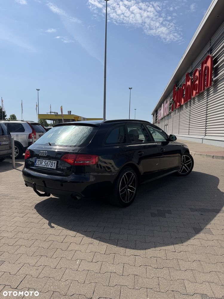 Audi A4 Avant 2010 photo 4