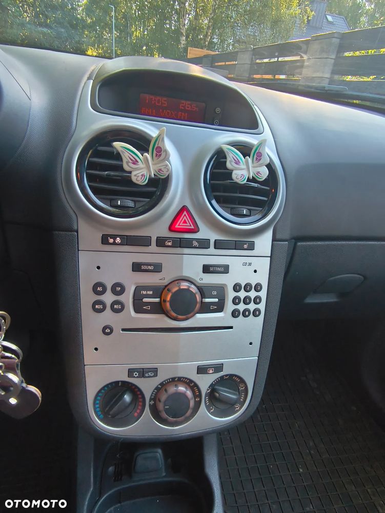 Opel Corsa 1.2 16V Enjoy - 12