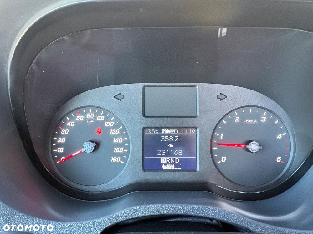 Mercedes-Benz Sprinter 519 - 30