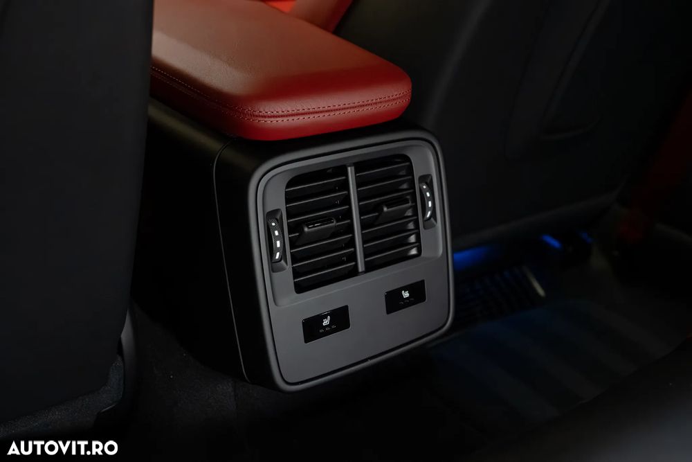 Porsche Taycan Standard - 30