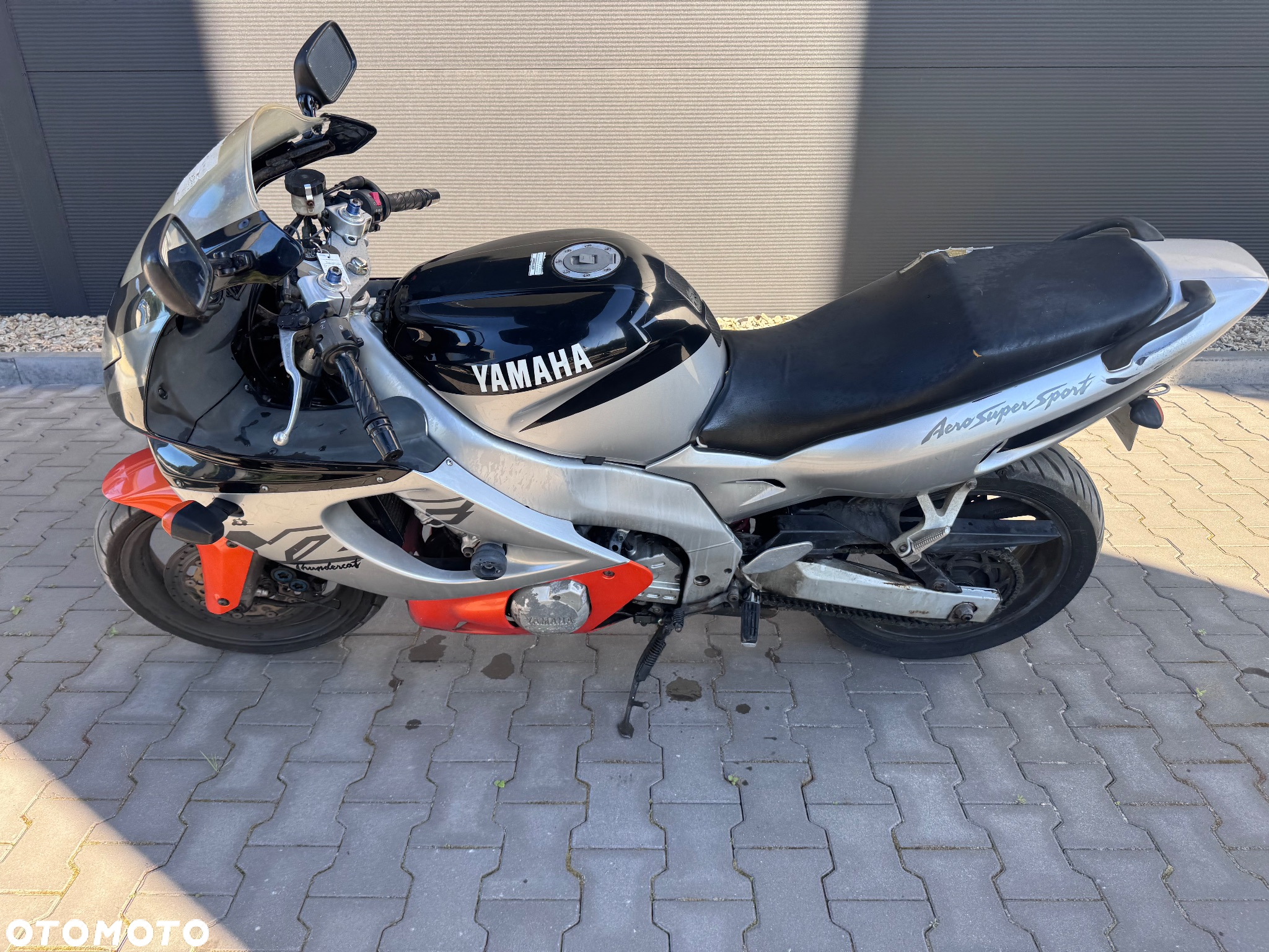 Yamaha R6 - 13