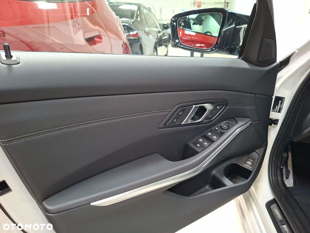 BMW Seria 3 - 11