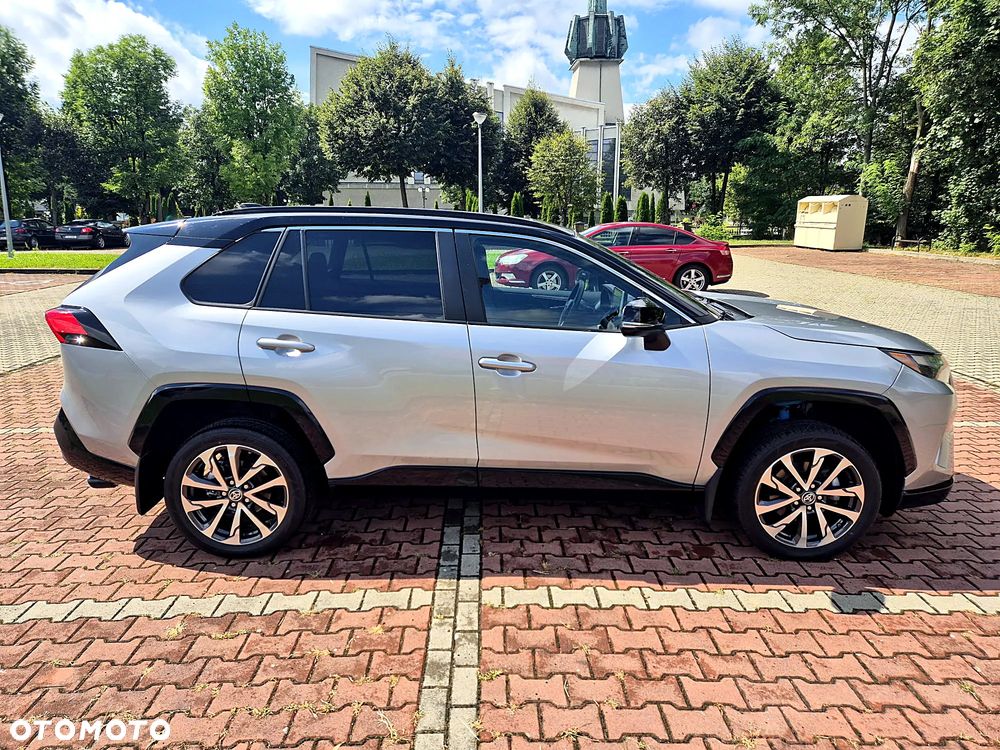 Toyota RAV4 - 2